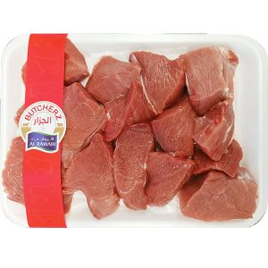 لحم العجل محلي وطازج من دون العظام